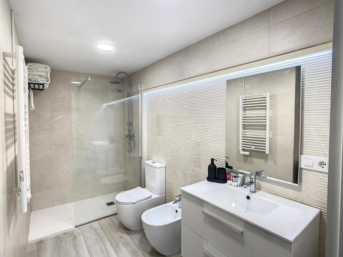 Apartcity Triana Sevilha Exterior foto
